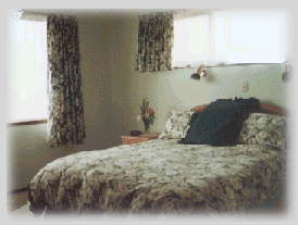 Double Bedroom - click to enlarge